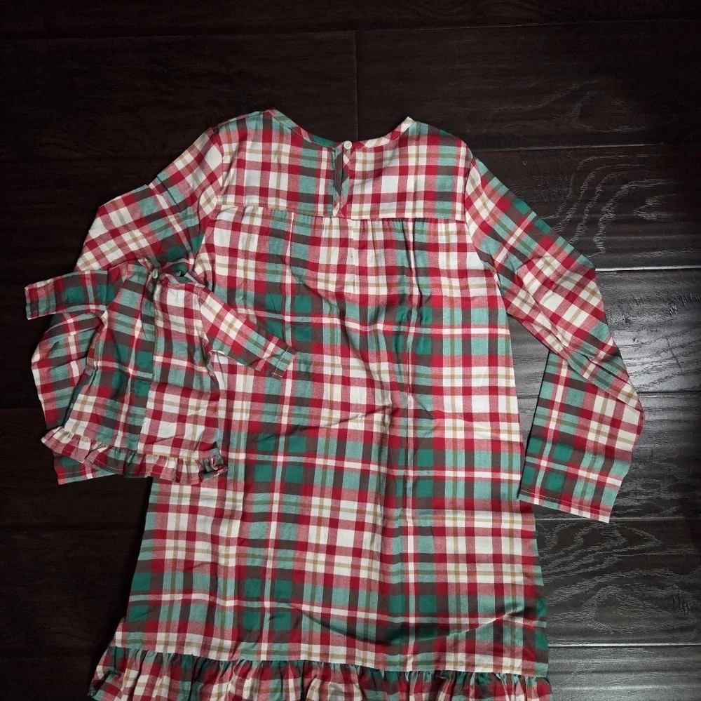 New Girls Plaid Christmas Nightgown With Matching Doll Gown Size 10-12